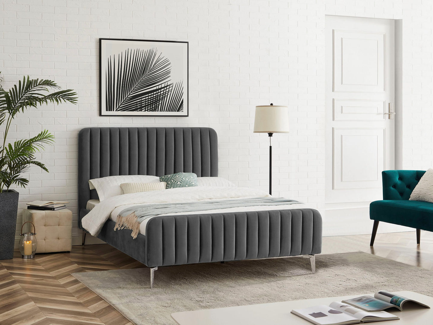 Fluted Velvet Upholstered Bed – Premium Platform Bed with Metal Feet & Luxurious Comfort for Bedroom & Home