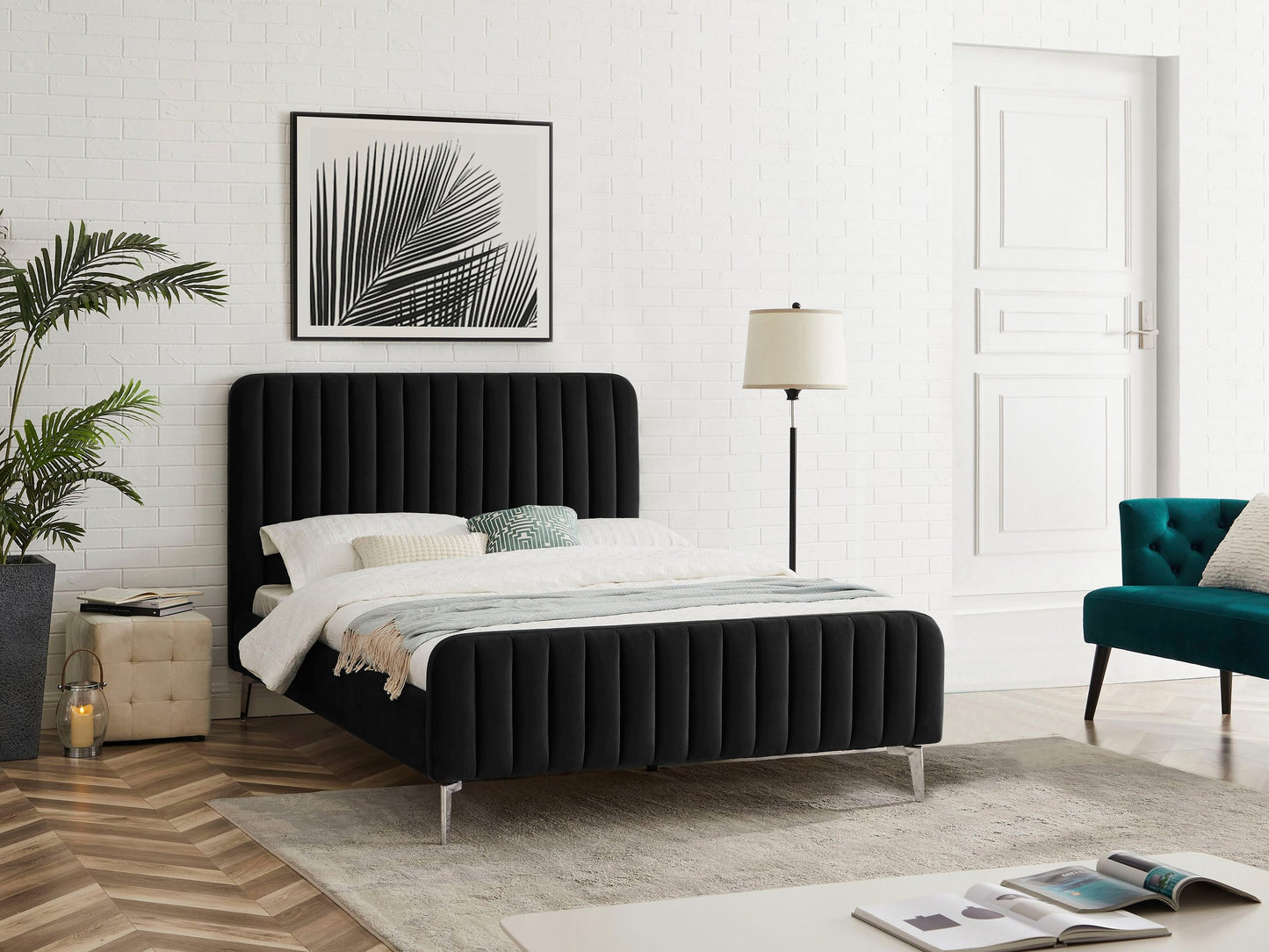 Fluted Velvet Upholstered Bed – Premium Platform Bed with Metal Feet & Luxurious Comfort for Bedroom & Home