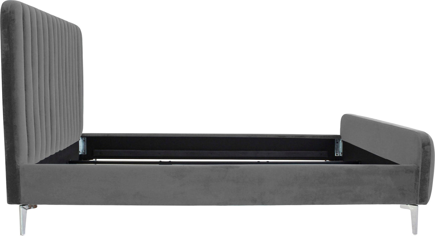 Fluted Velvet Upholstered Bed – Premium Platform Bed with Metal Feet & Luxurious Comfort for Bedroom & Home