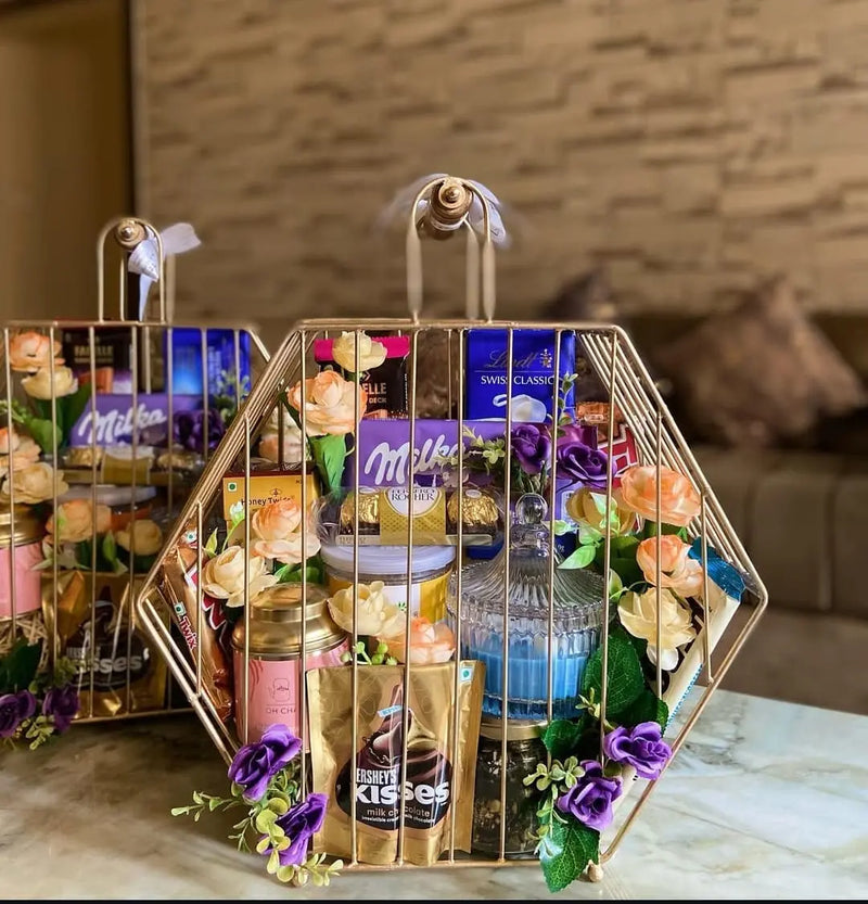 Luxury Gourmet Gift Hamper – Metal Hexagon Edition 